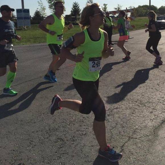 Meet your Posher, Nicole - Picture 2 of 2